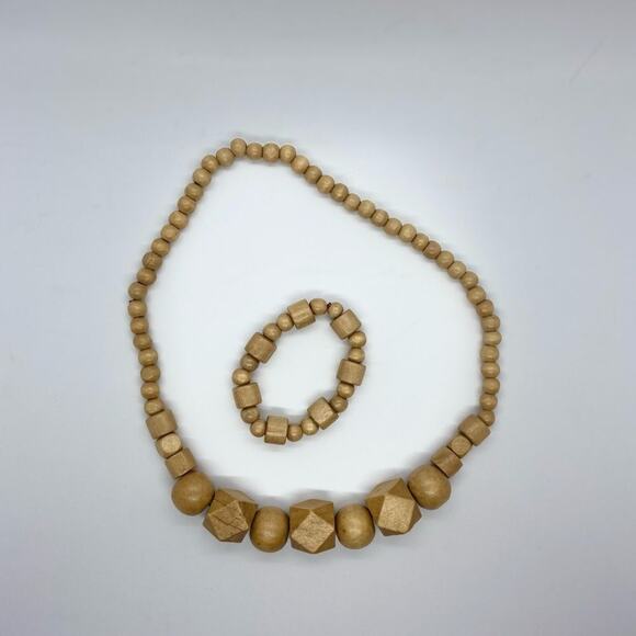 Wooden Necklace & Bracelet - Picture 2 of 3